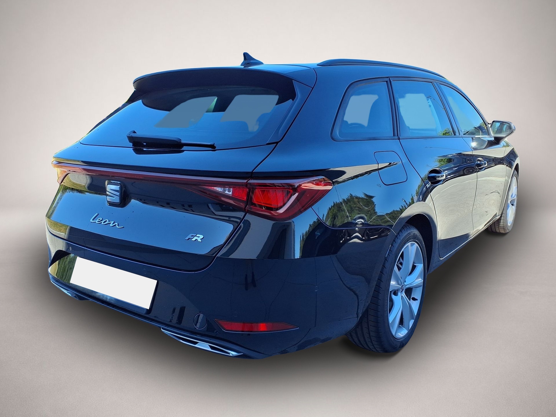 Seat Leon (06/2026, Benzin)