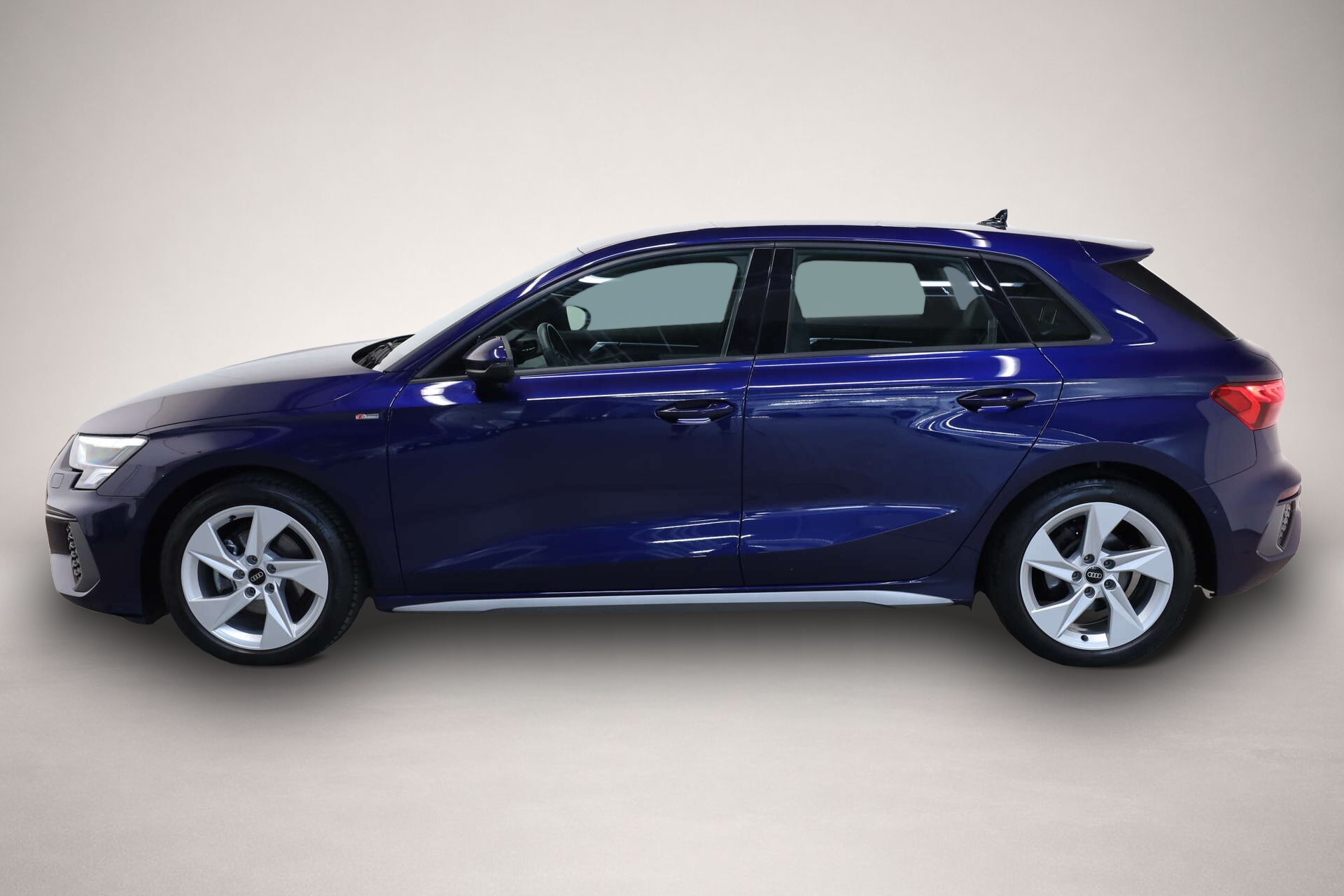 Audi A3 (03/2023, Benzin)