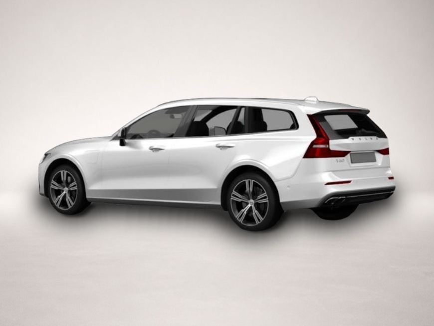 Volvo V60 (11/2025, Benzin)