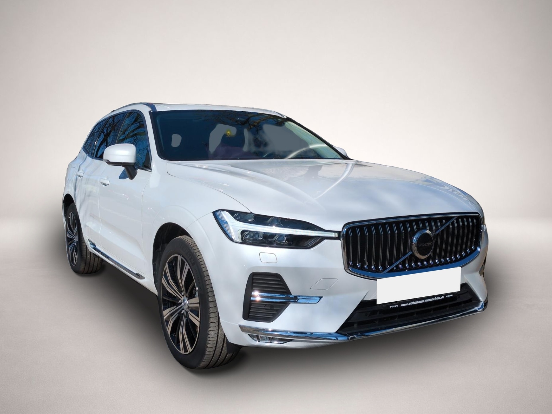 Volvo XC60 (02/2023, Benzin)