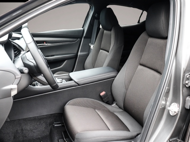 Mazda 3 (03/2026, Benzin)