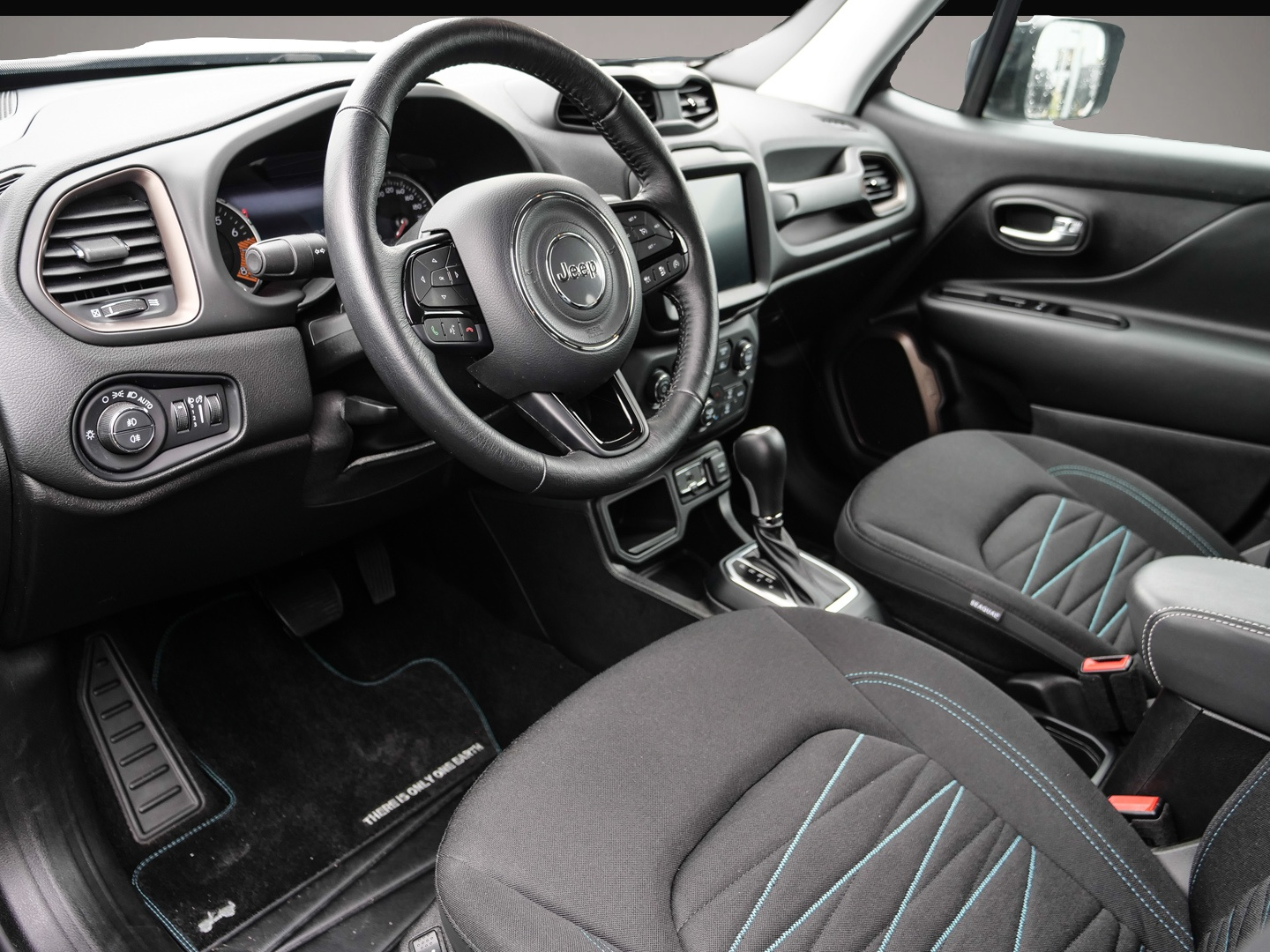 Jeep Renegade (02/2023, Benzin)
