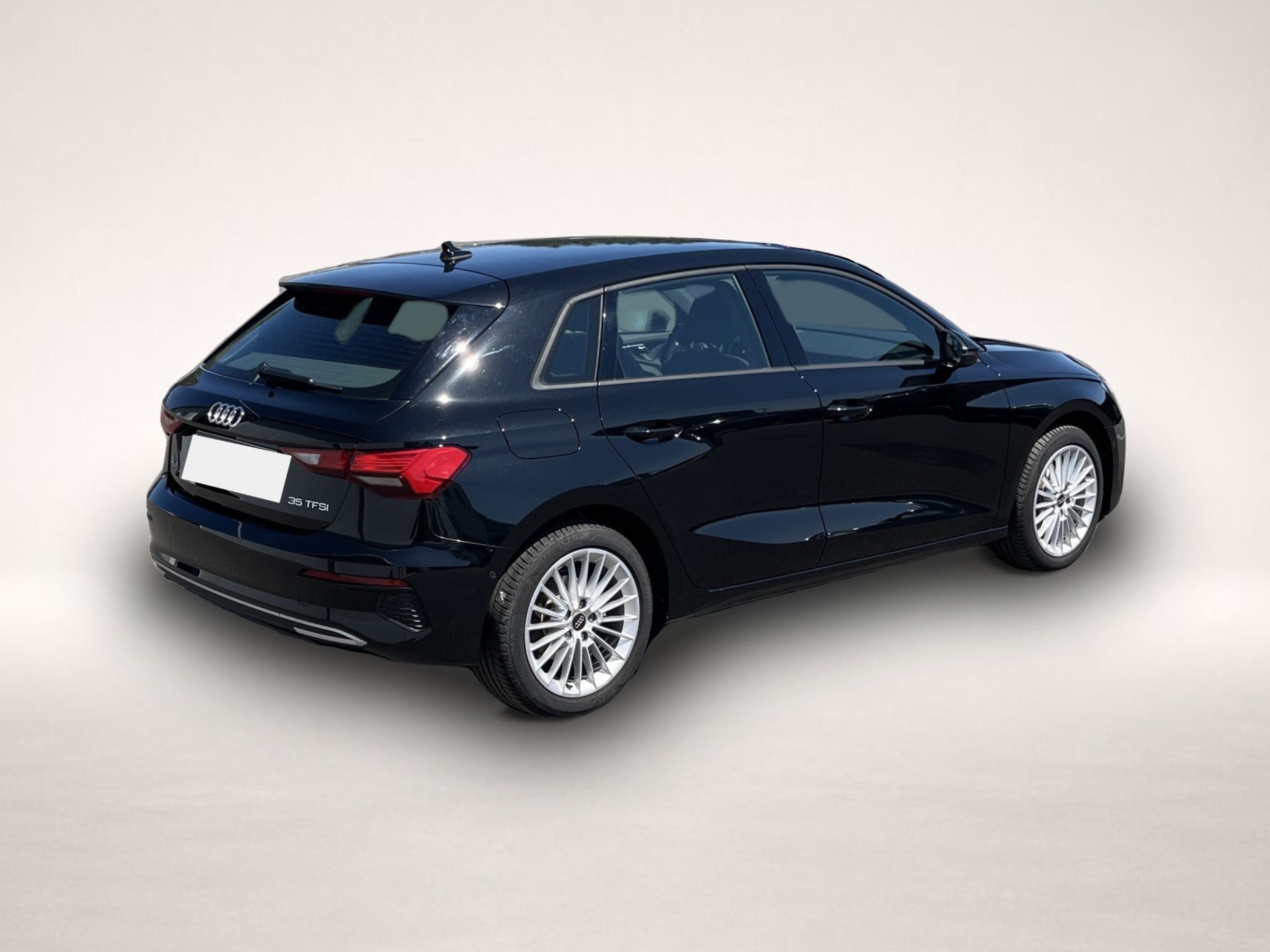 Audi A3 (03/2022, Benzin)