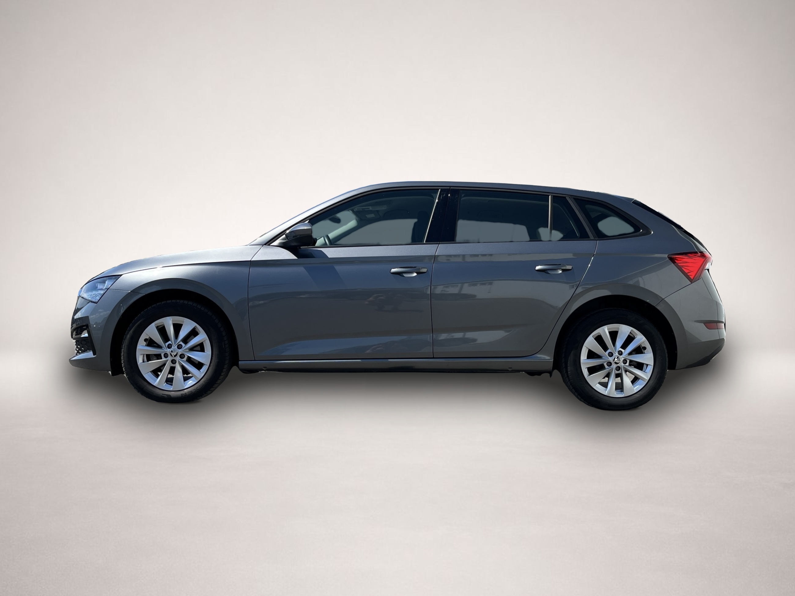 Skoda Scala (03/2023, Benzin)