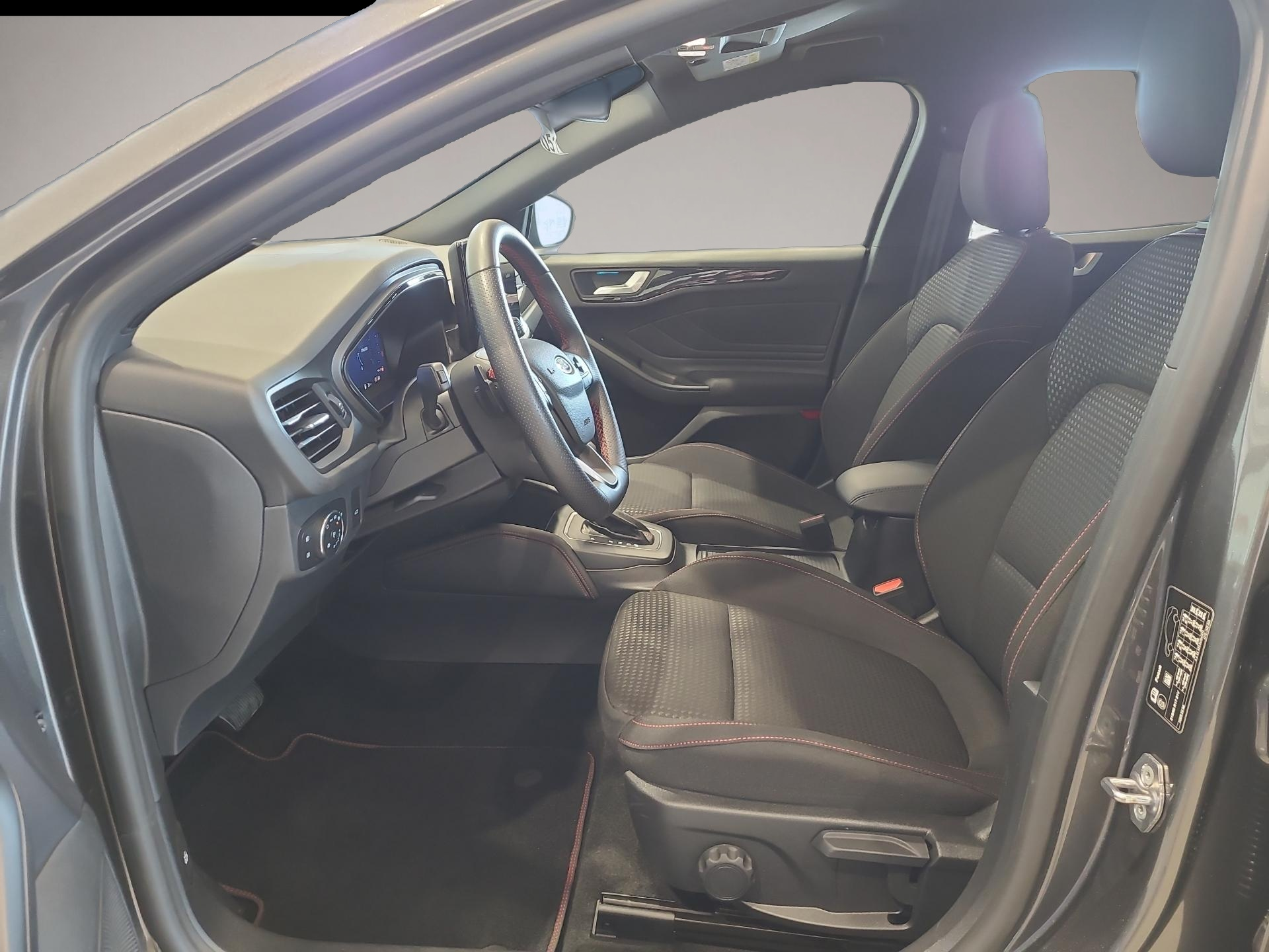 Ford Focus (04/2023, Benzin)