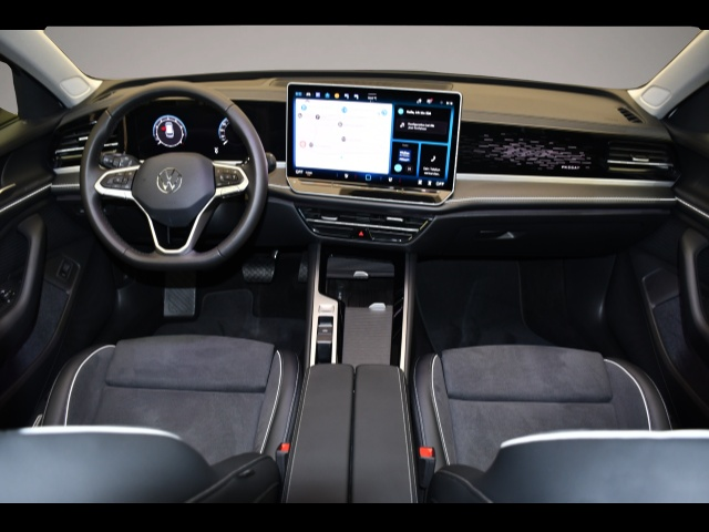 Volkswagen Passat Variant (10/2025, Benzin)