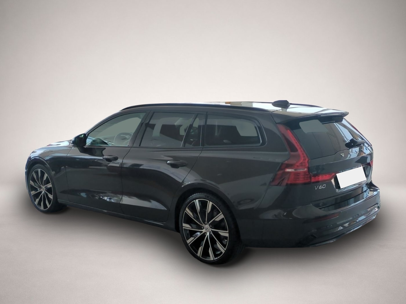Volvo V60 (04/2025, Benzin)