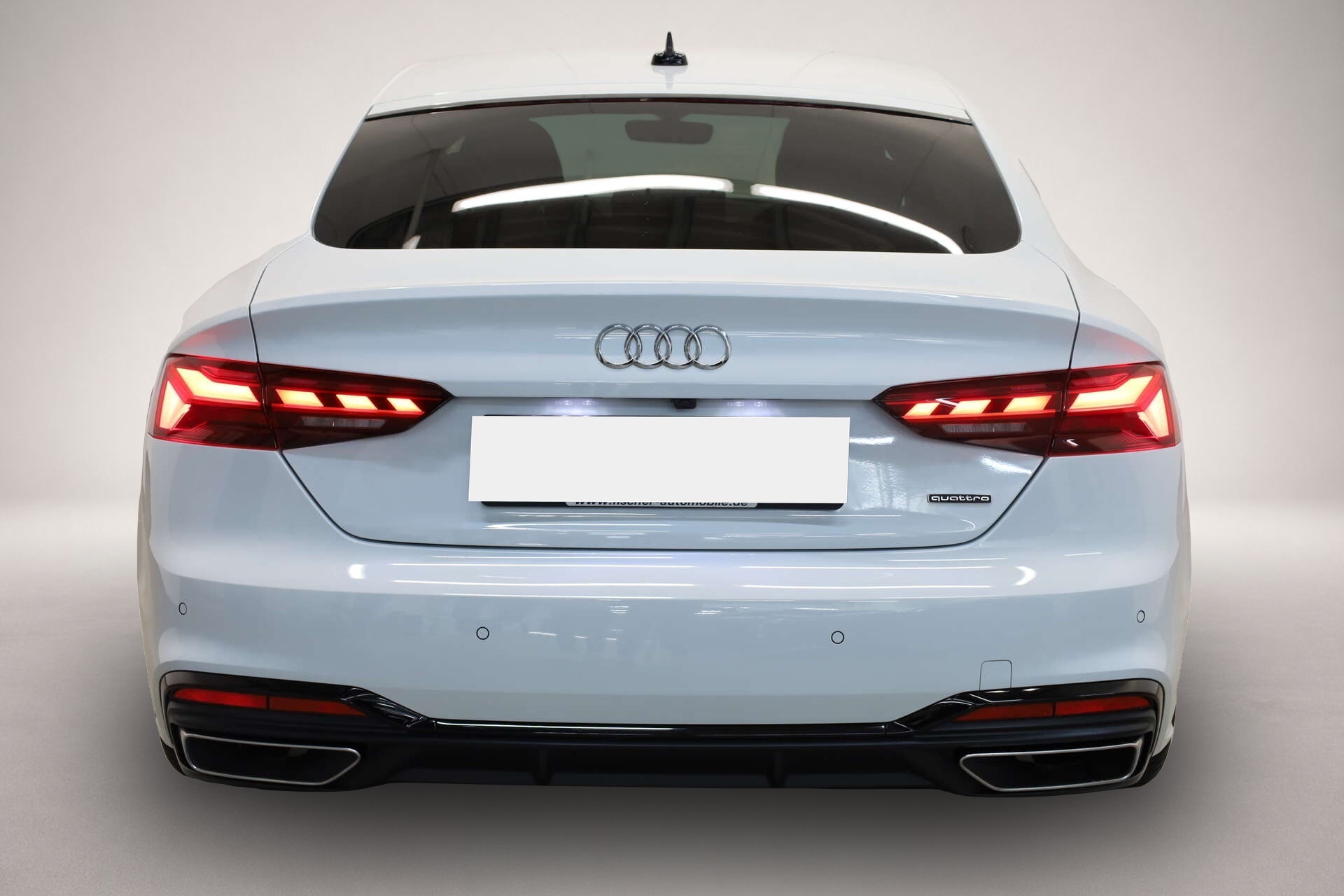 Audi quattro (03/2022, Benzin)
