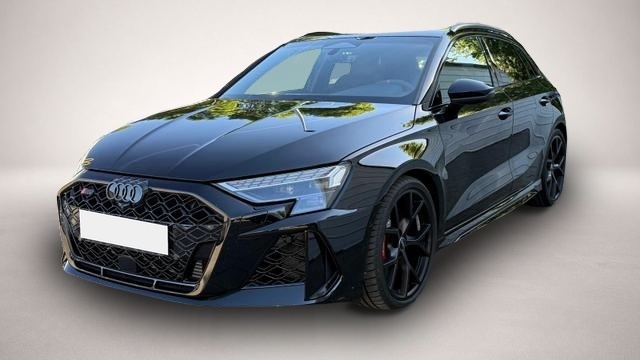 Audi RS3 (08/2026, Benzin)