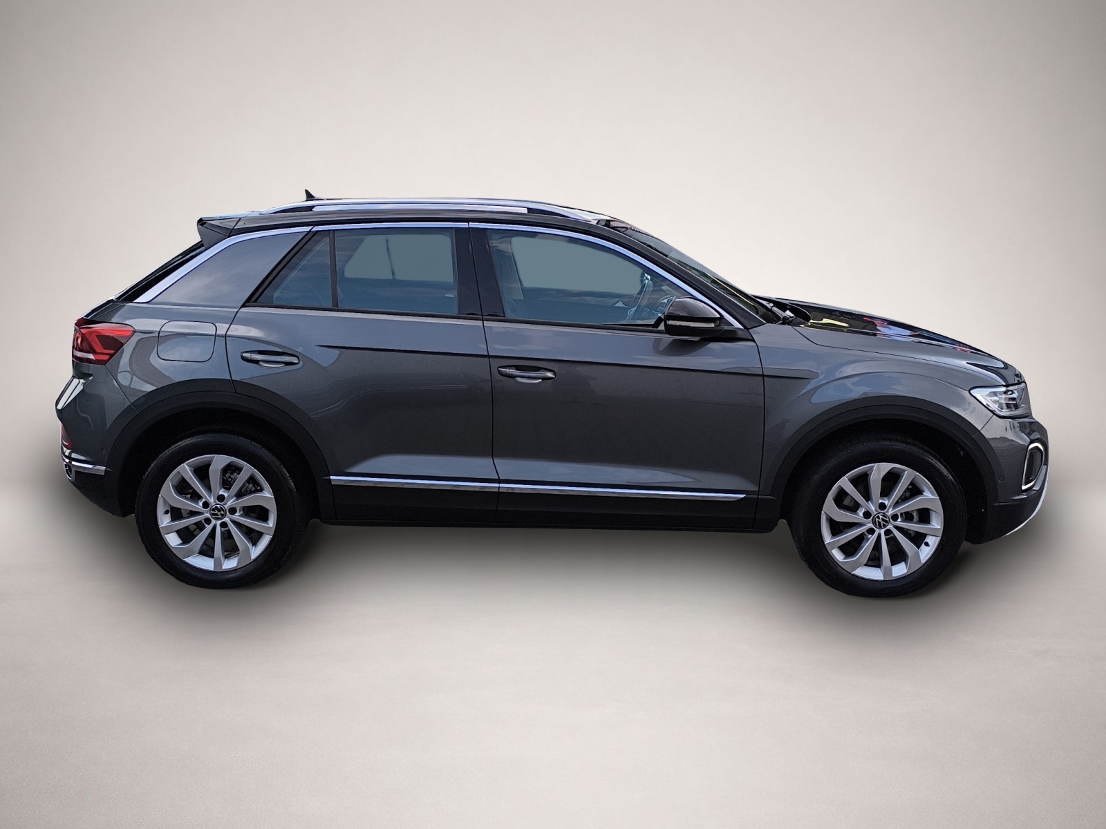 Volkswagen T-Roc (02/2025, Benzin)