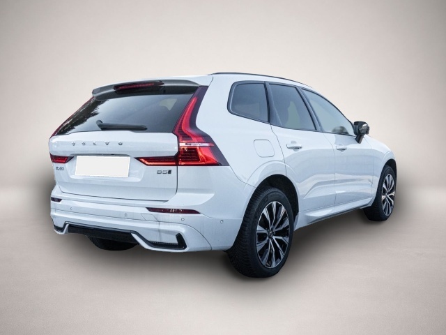 Volvo XC60 (10/2023, Benzin)