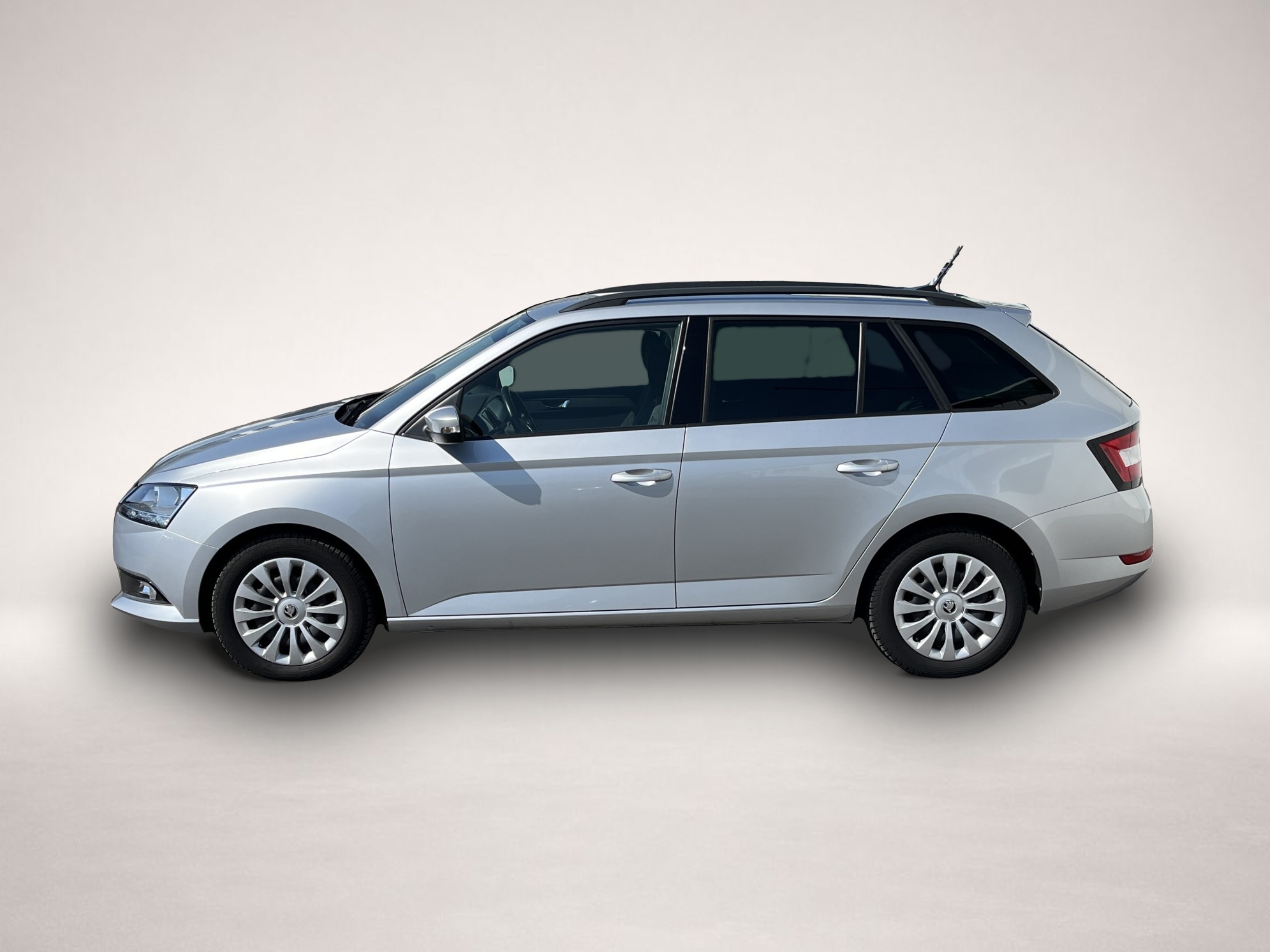 Skoda Fabia (06/2022, Benzin)