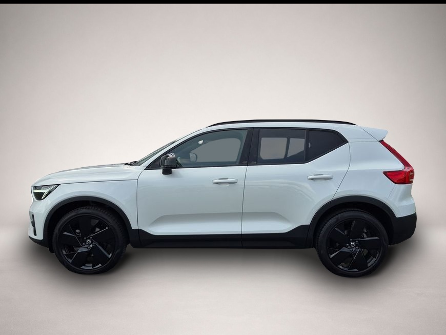 Volvo XC40 (05/2025, Benzin)