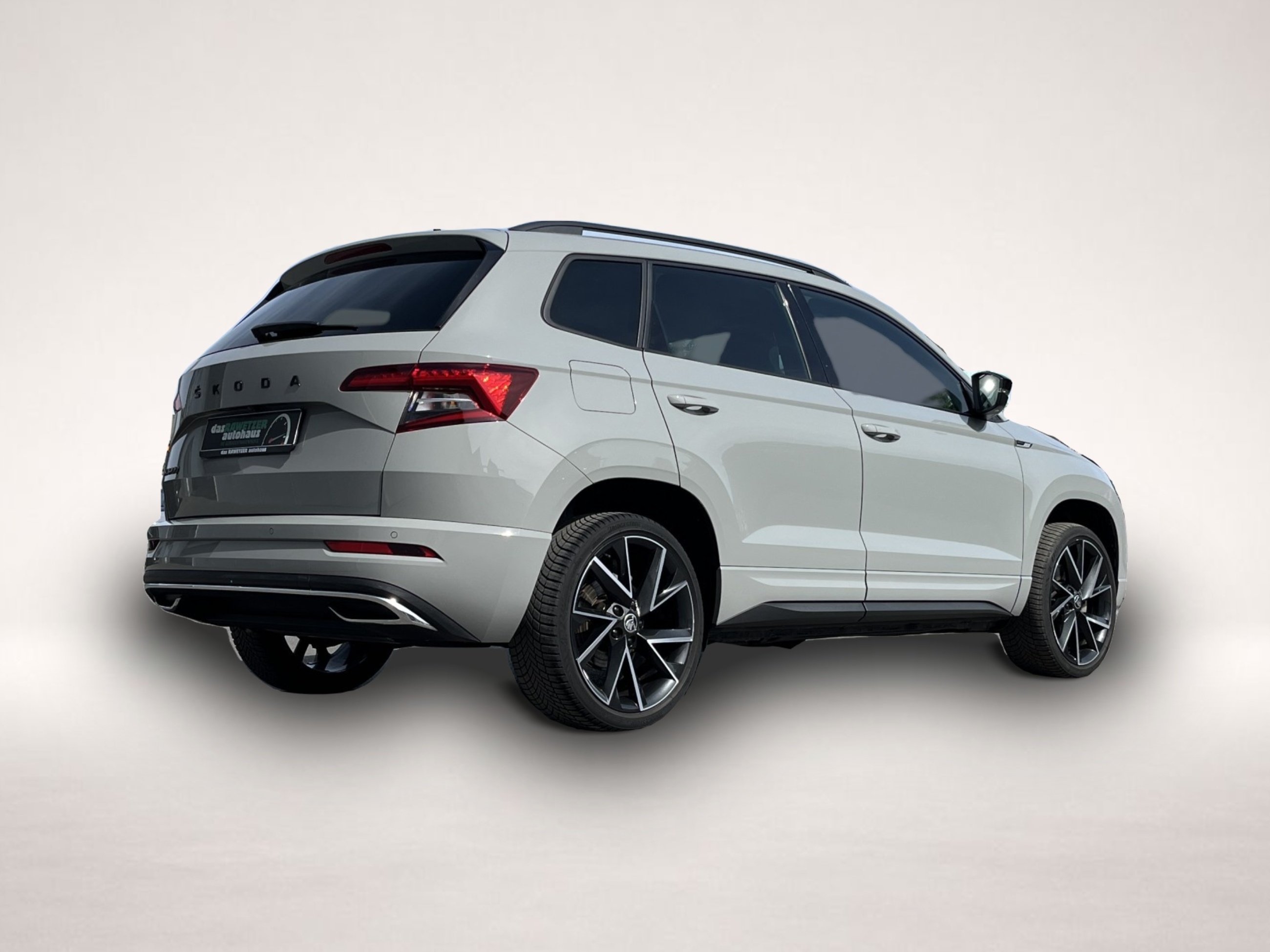 Skoda Karoq (02/2022, Benzin)