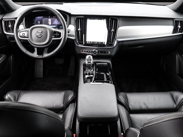 Volvo V90 (04/2025, Hybrid (Benzin/Elektro))