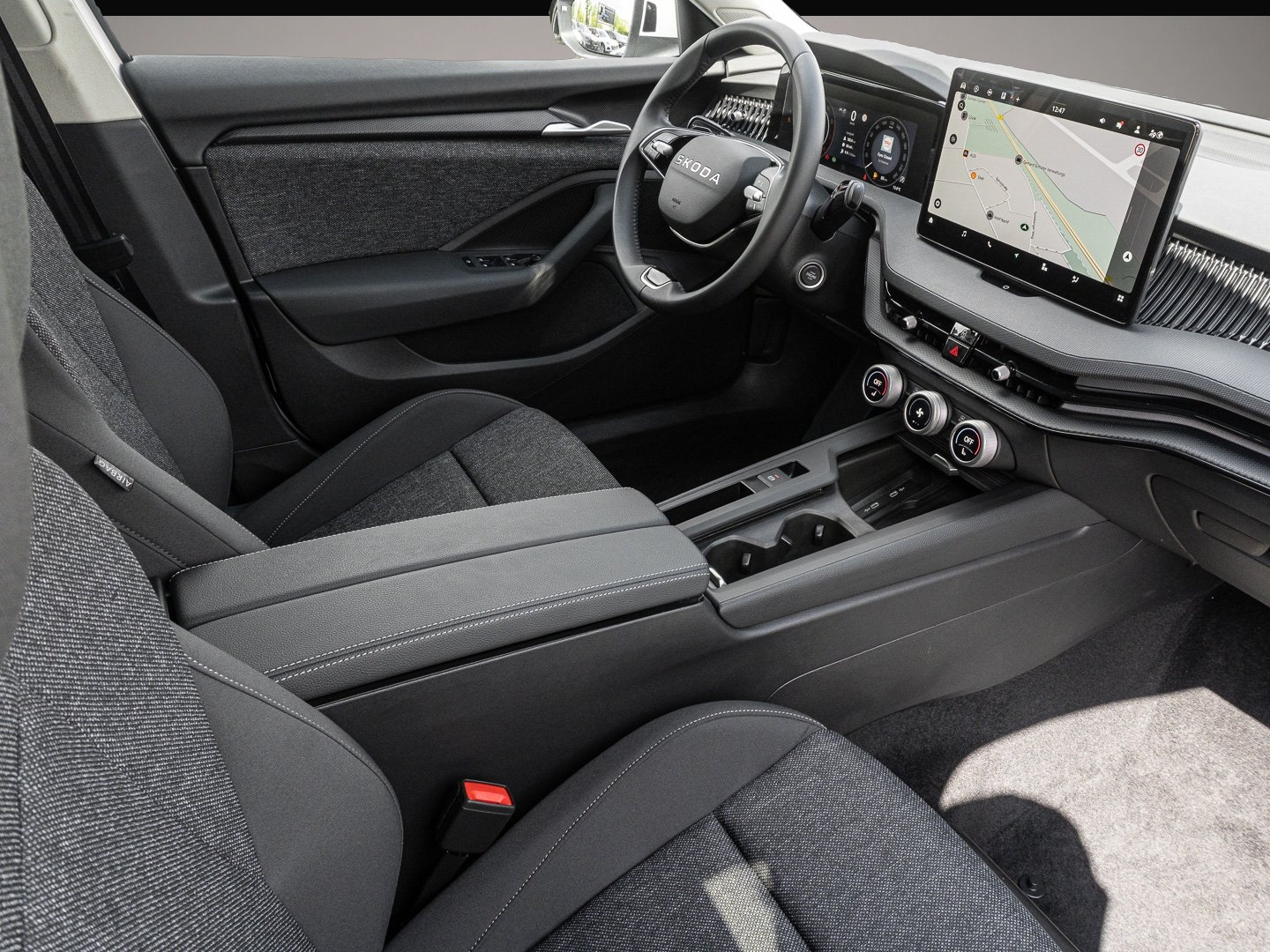 Skoda Superb (07/2025, Benzin)