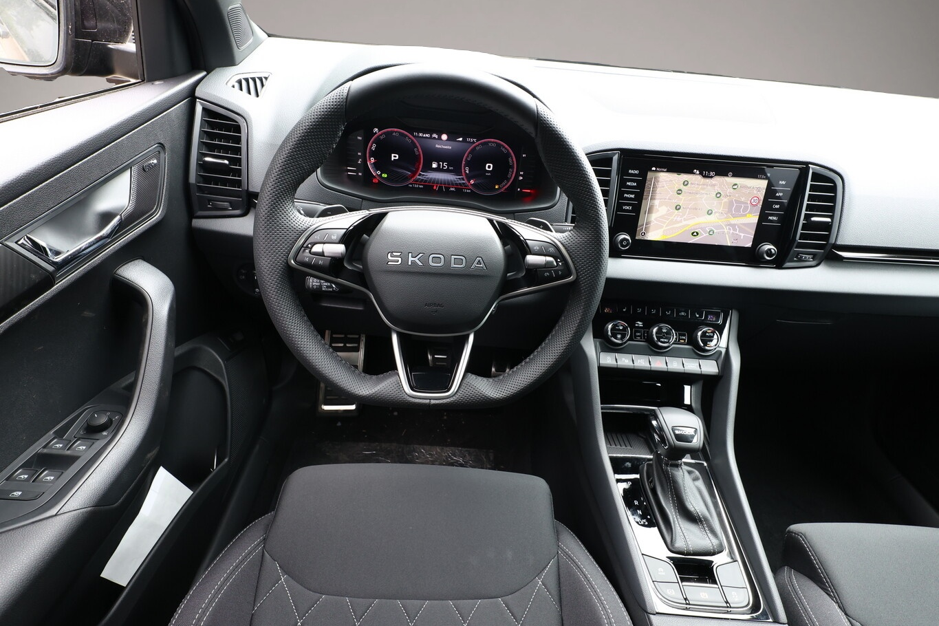 Skoda Karoq (10/2025, Benzin)