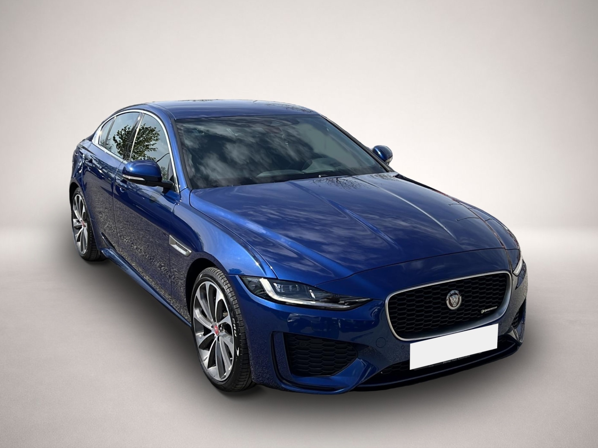 Jaguar XE (04/2023, Diesel)