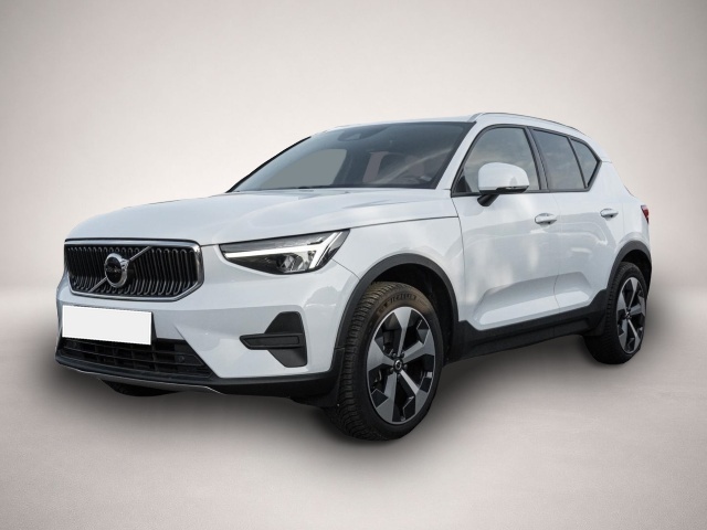 Volvo XC40 (10/2023, Benzin)