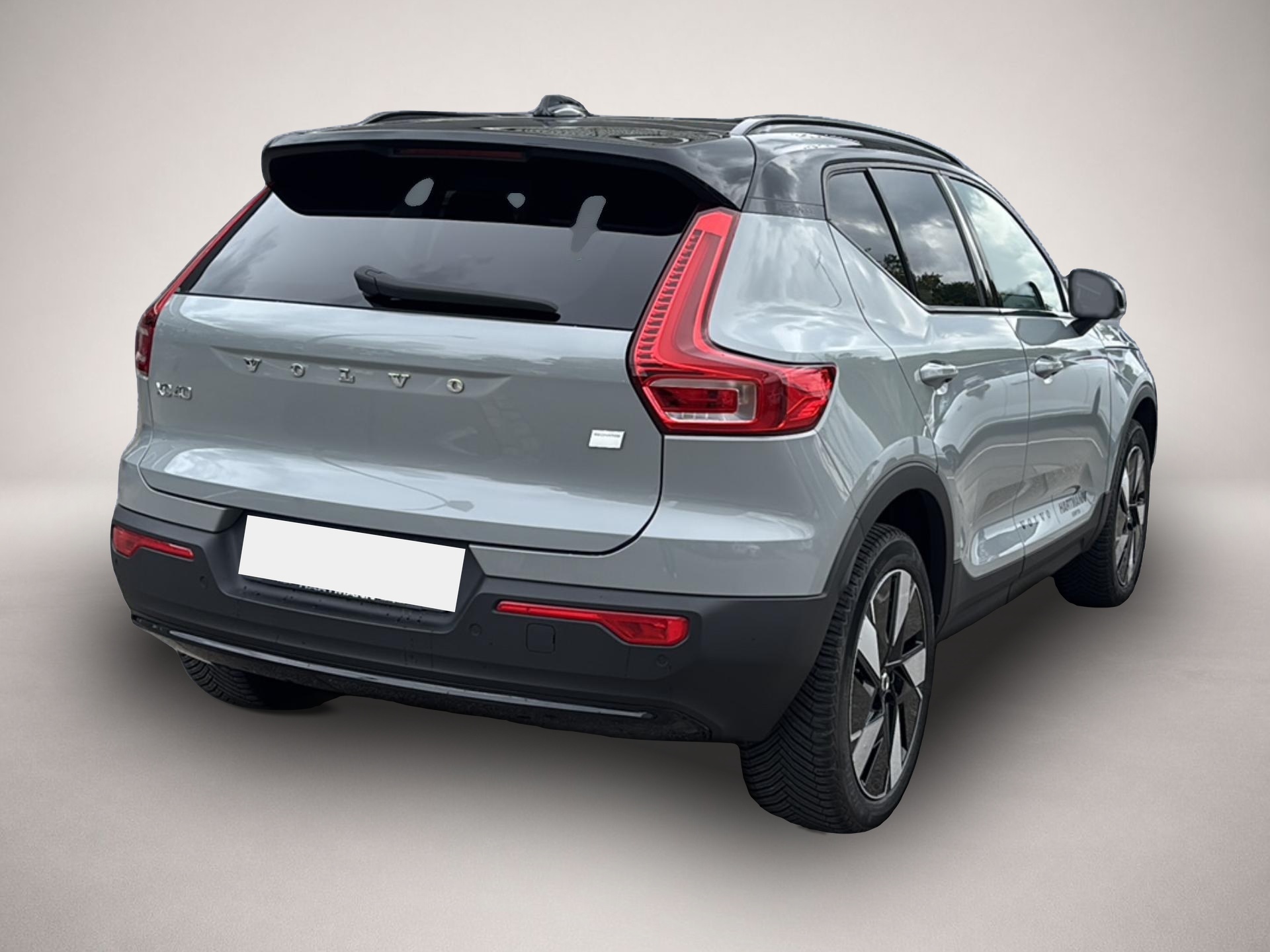 Volvo XC40 (06/2025, ELECTRIC)