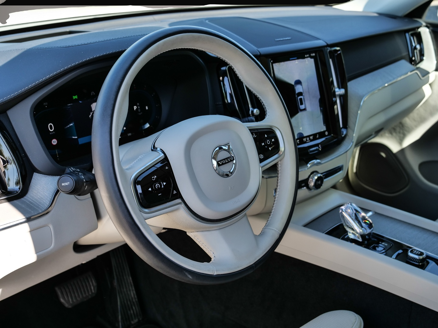 Volvo XC60 (03/2024, Diesel)