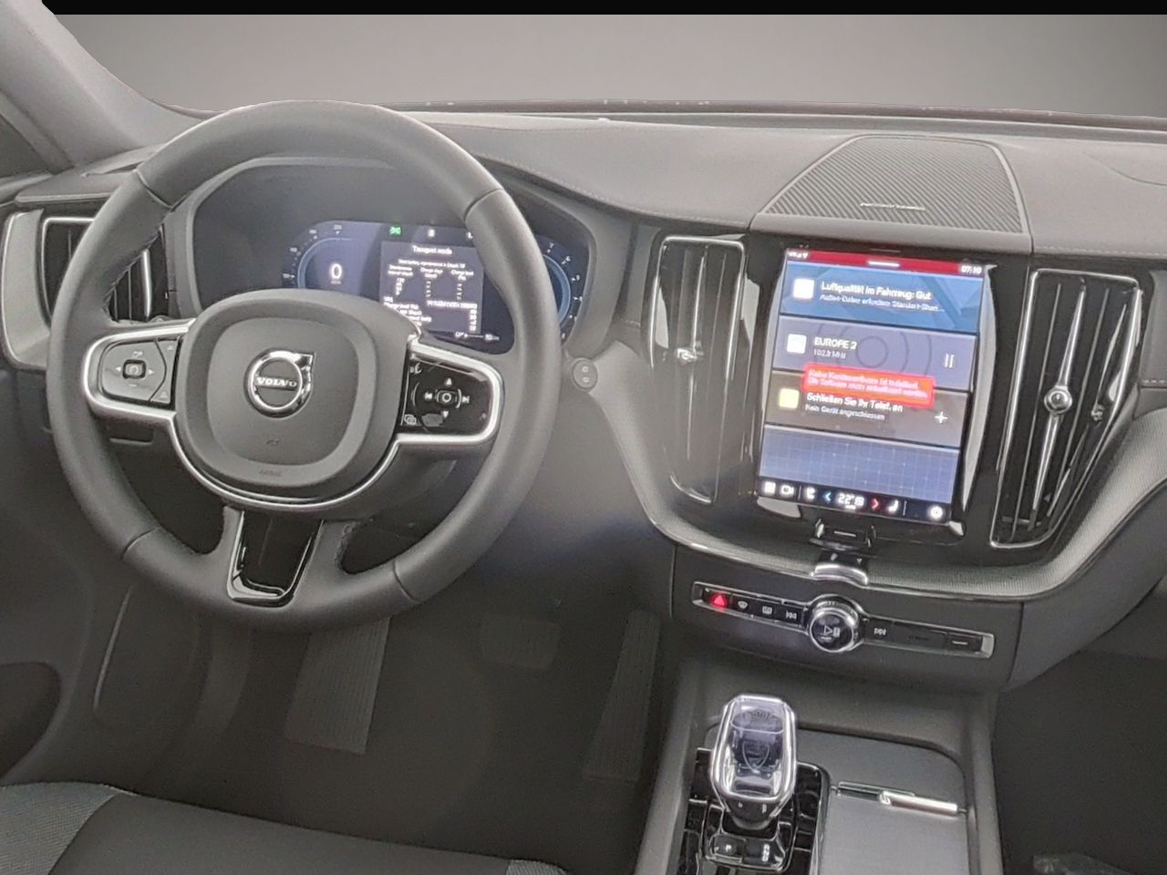 Volvo XC60 (05/2025, Benzin)