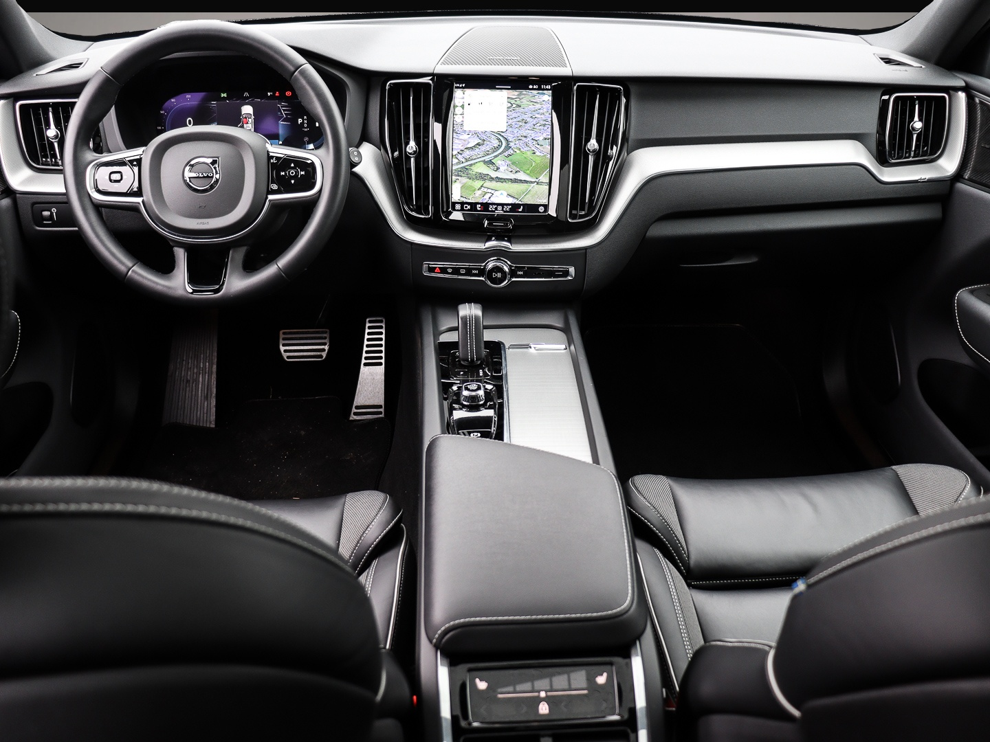 Volvo XC60 (10/2022, Benzin)
