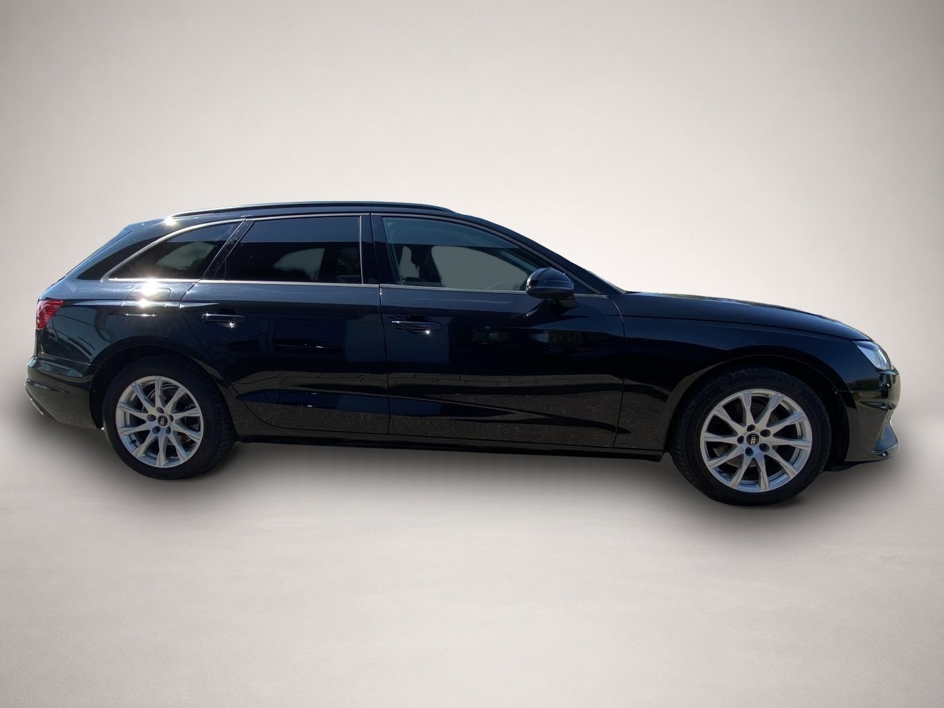 Audi A4 (08/2022, )