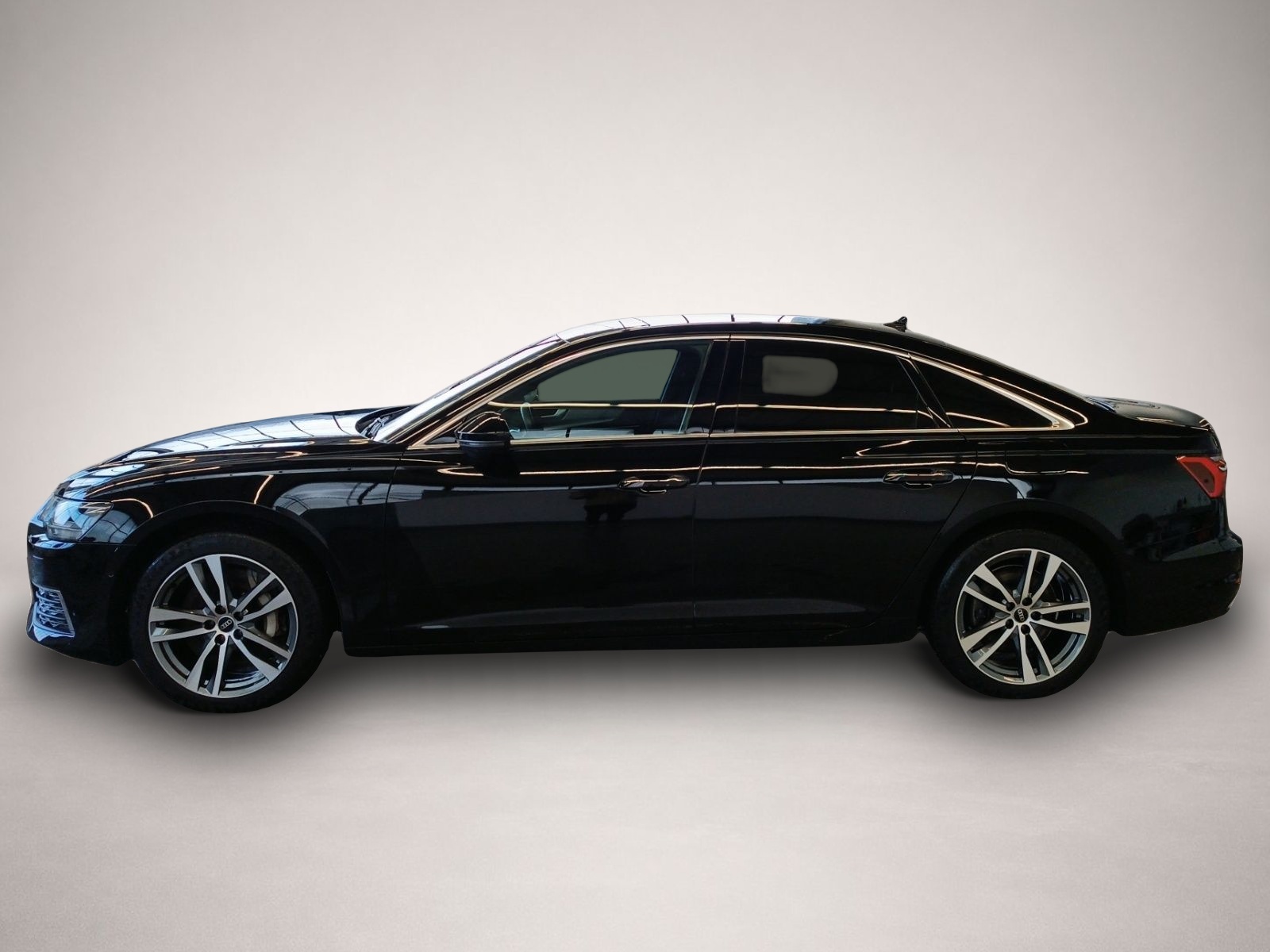 Audi A6 (12/2022, Hybrid (Benzin/Elektro))
