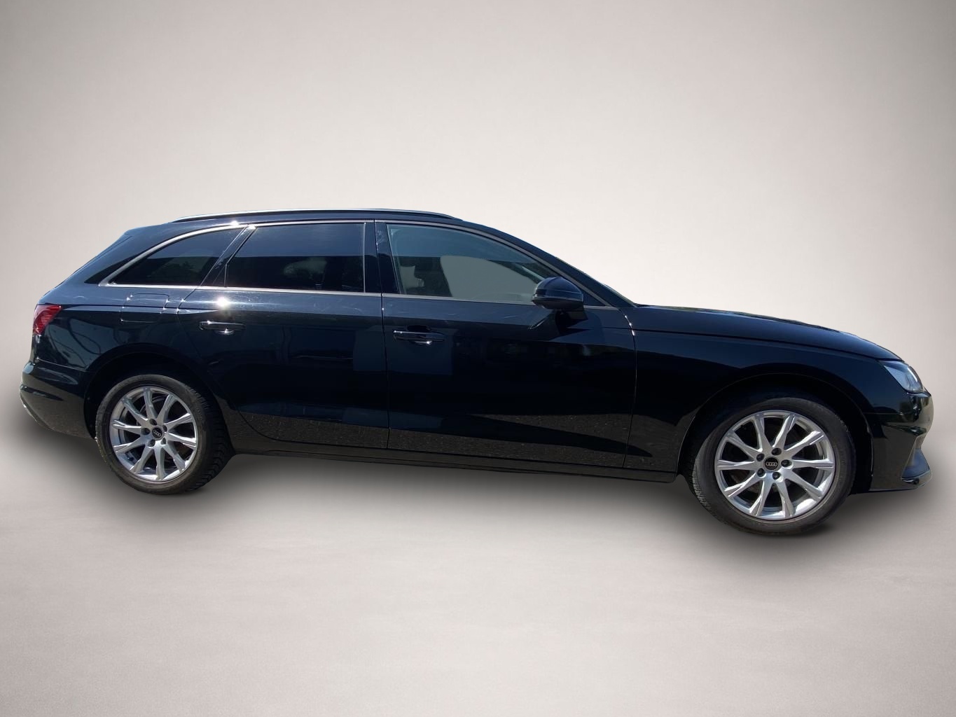 Audi A4 (08/2022, )