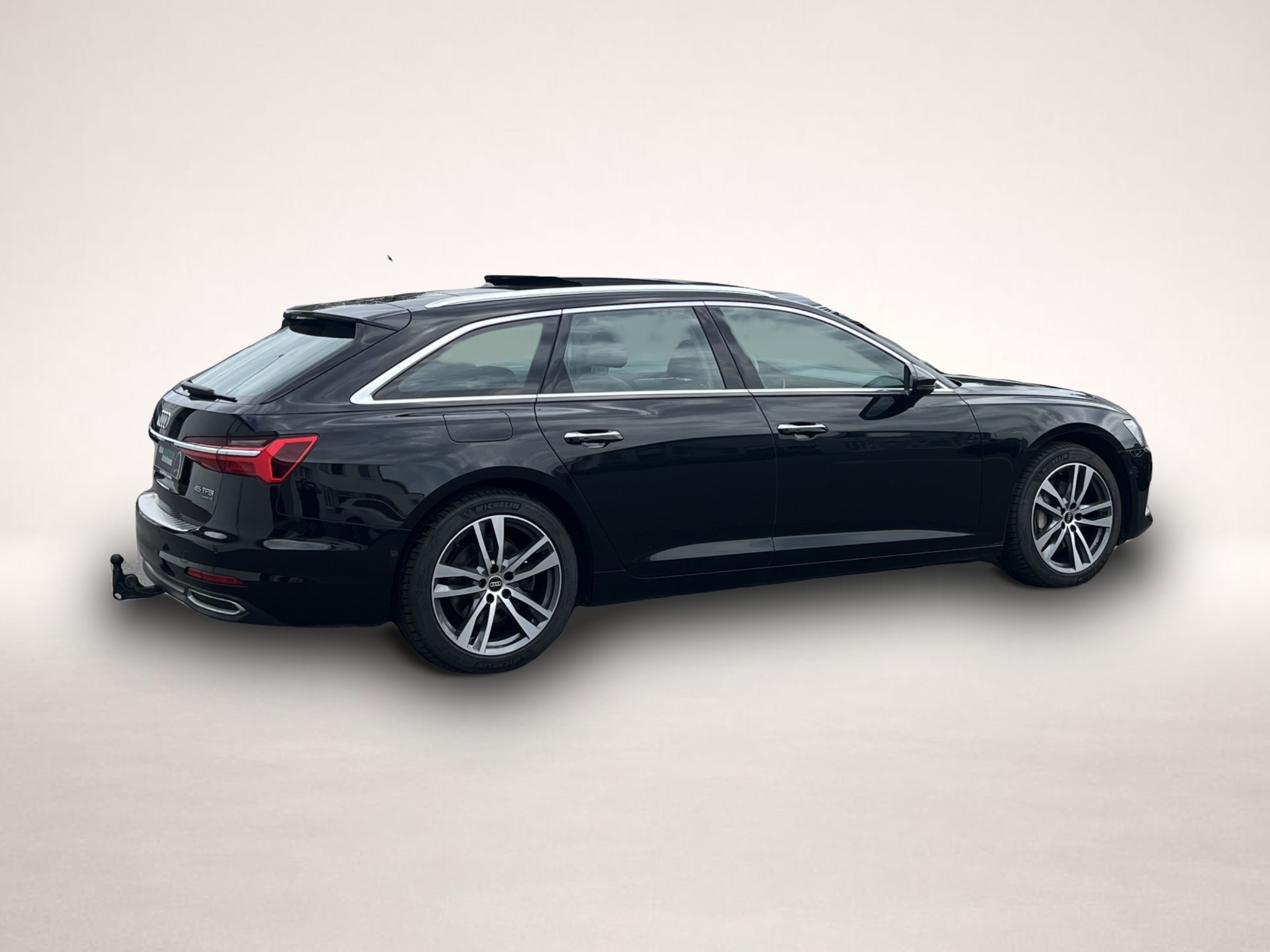 Audi A6 (01/2023, Benzin)