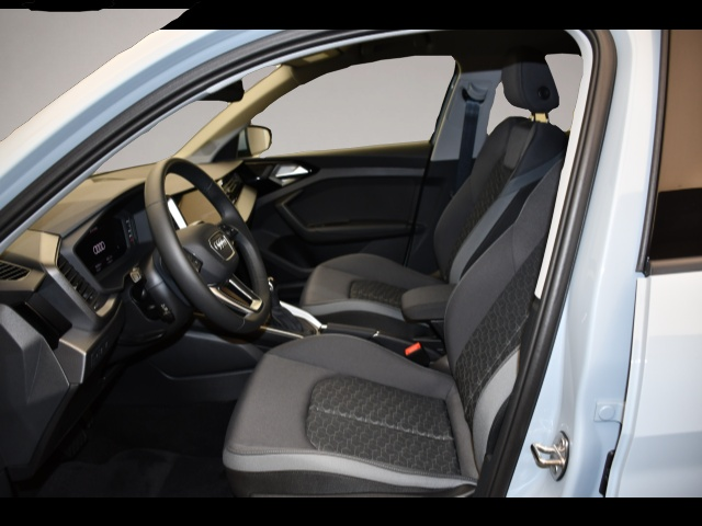 Audi A1 (05/2025, Benzin)