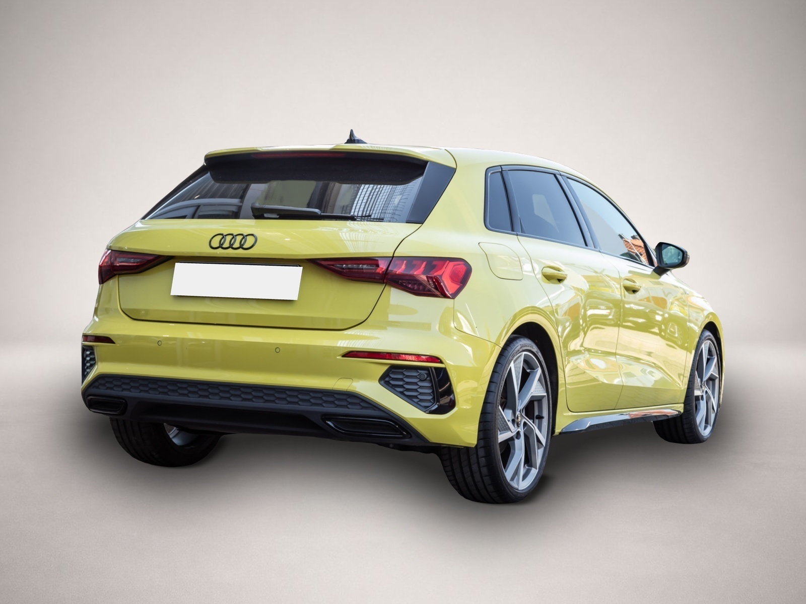 Audi A3 (08/2023, Benzin)
