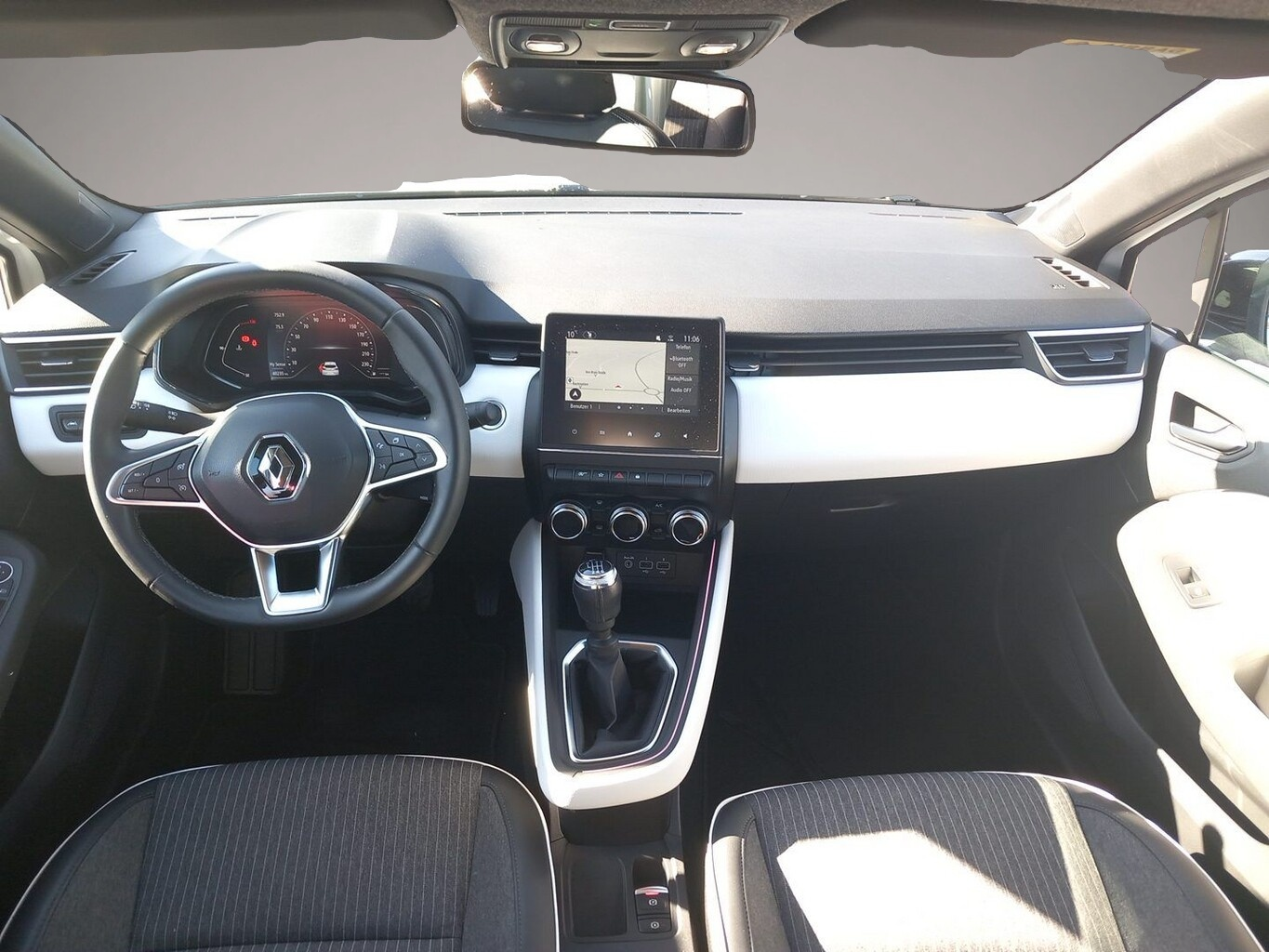 Renault Clio (03/2023, Benzin)