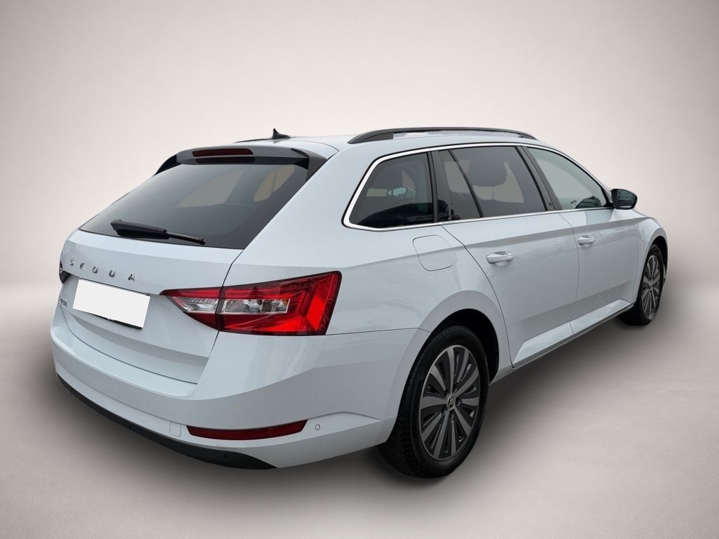 Skoda Superb (01/2024, )