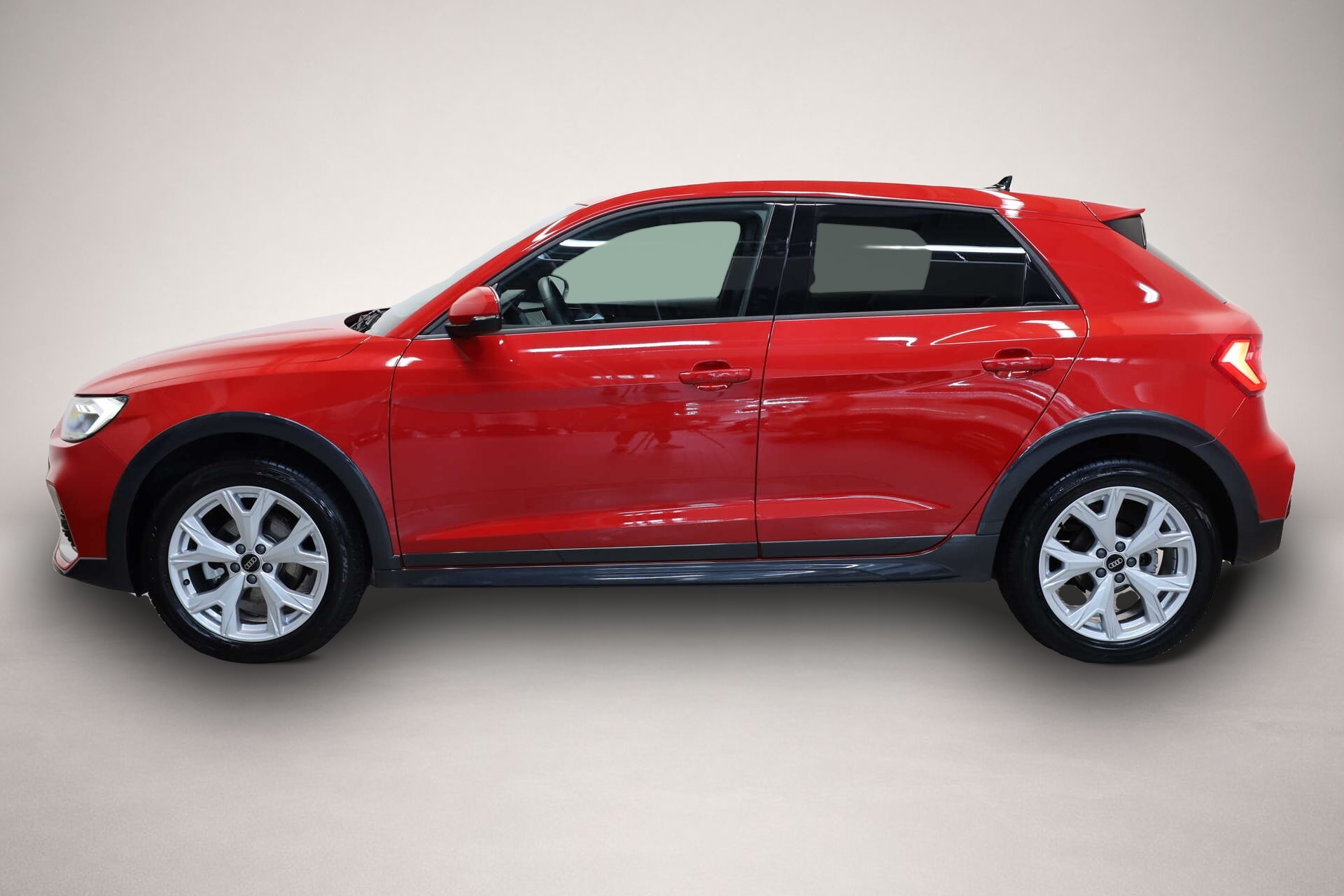 Audi A1 (08/2025, Benzin)