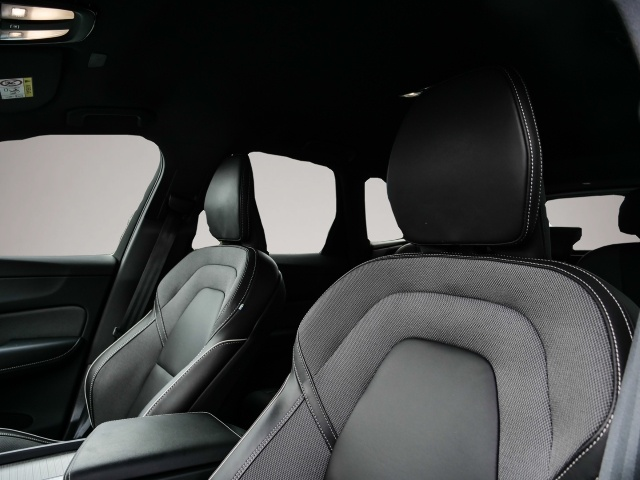 Volvo XC60 (11/2023, Benzin)