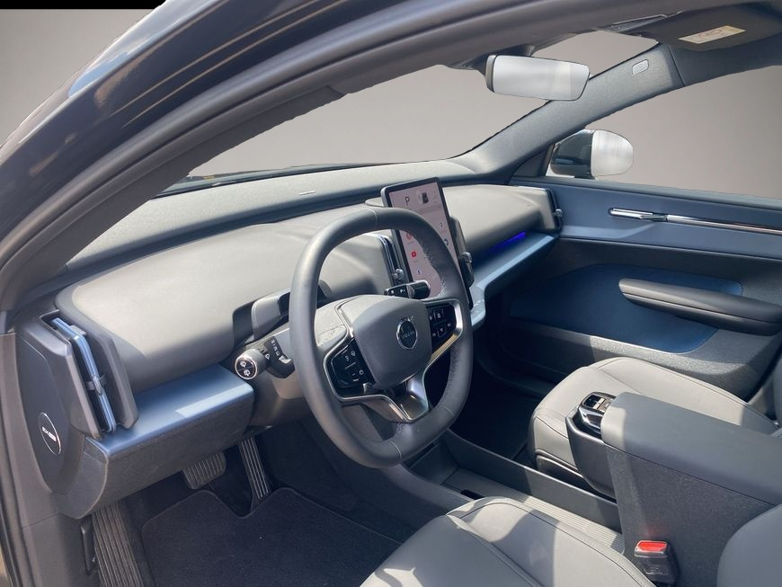 Volvo EX30 (06/2025, ELECTRIC)