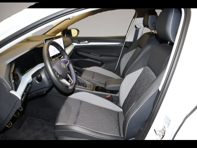 Volkswagen Golf (09/2025, )