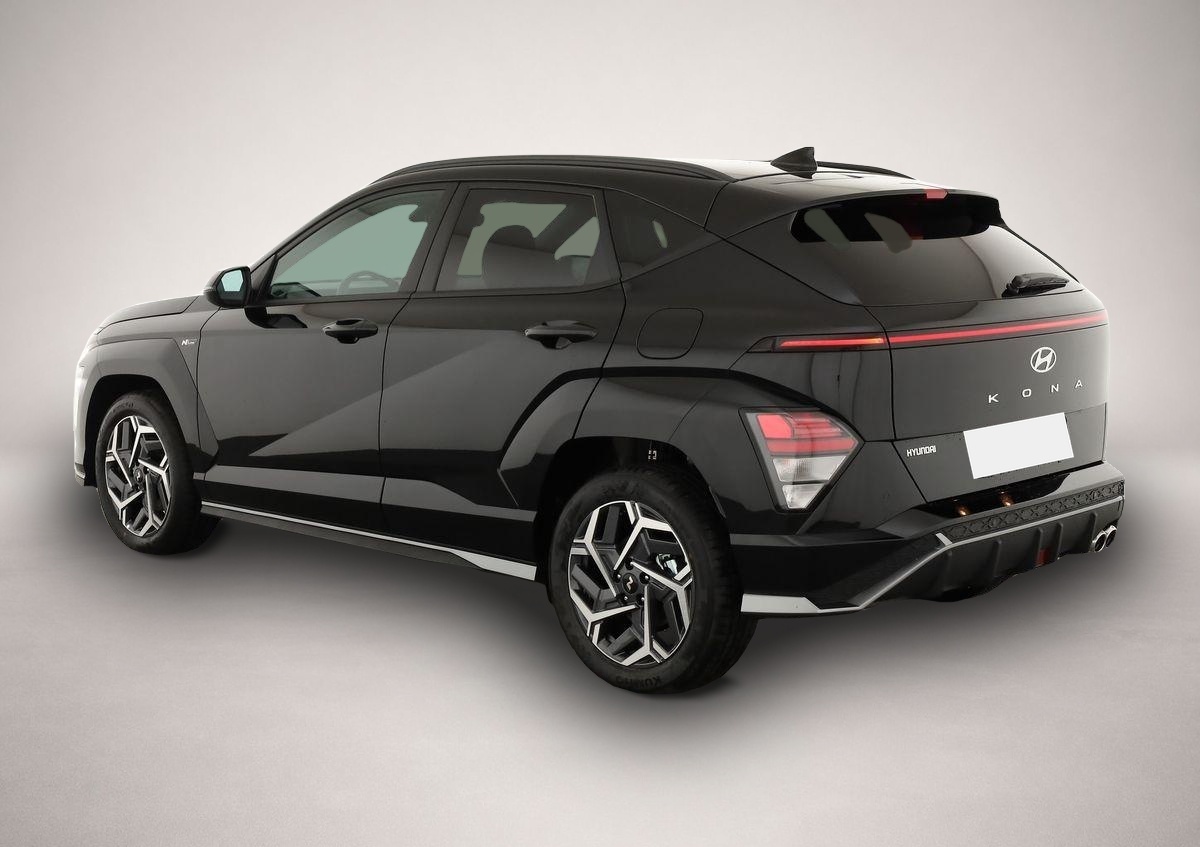 Hyundai KONA (08/2026, Benzin)