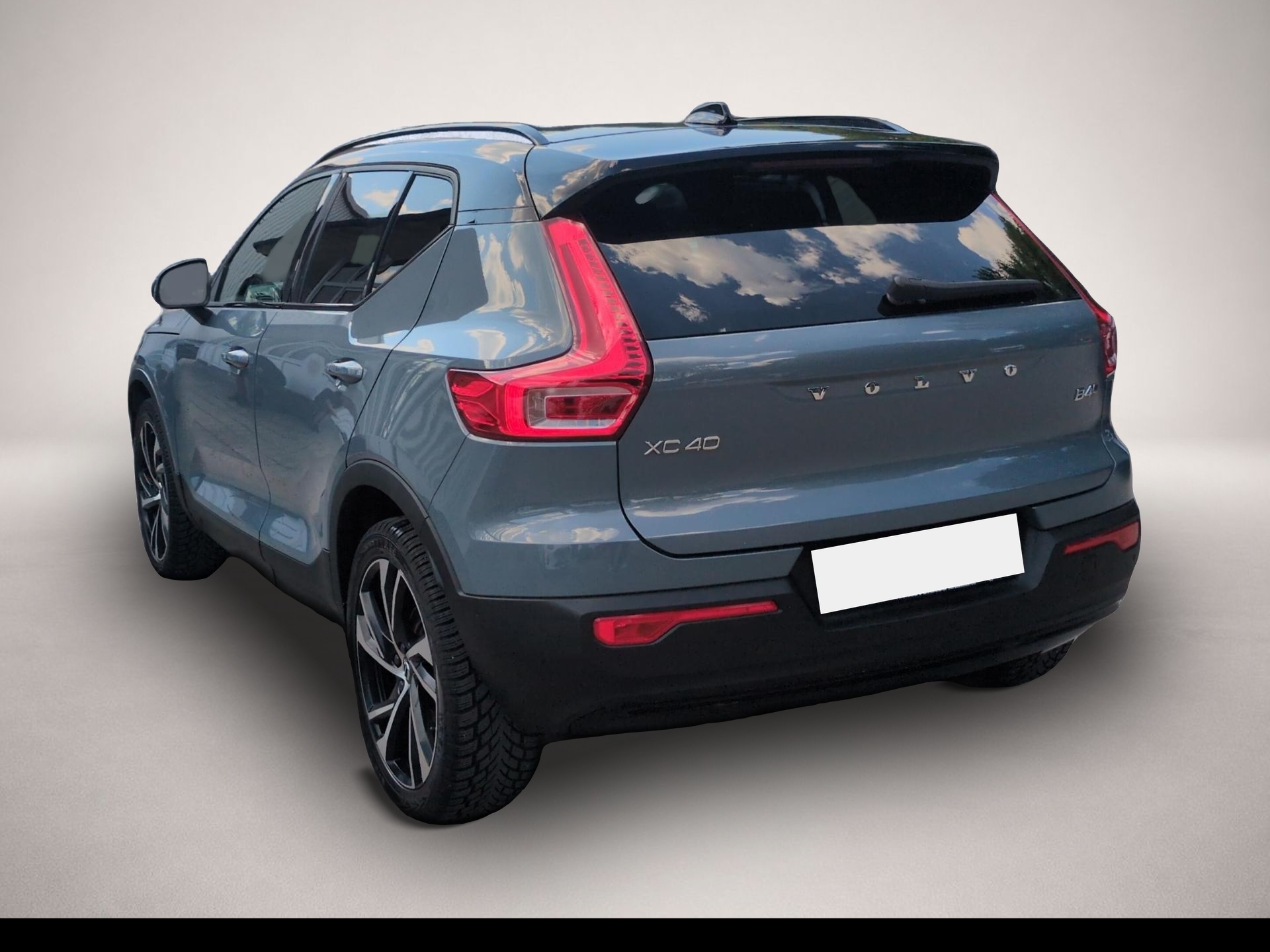 Volvo XC40 (02/2022, Benzin)