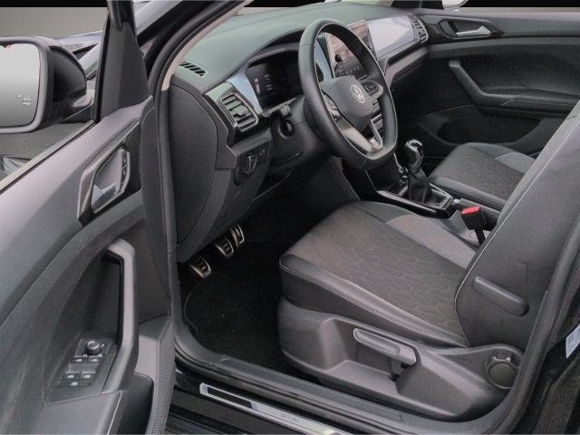 Volkswagen T-Cross (03/2025, Benzin)