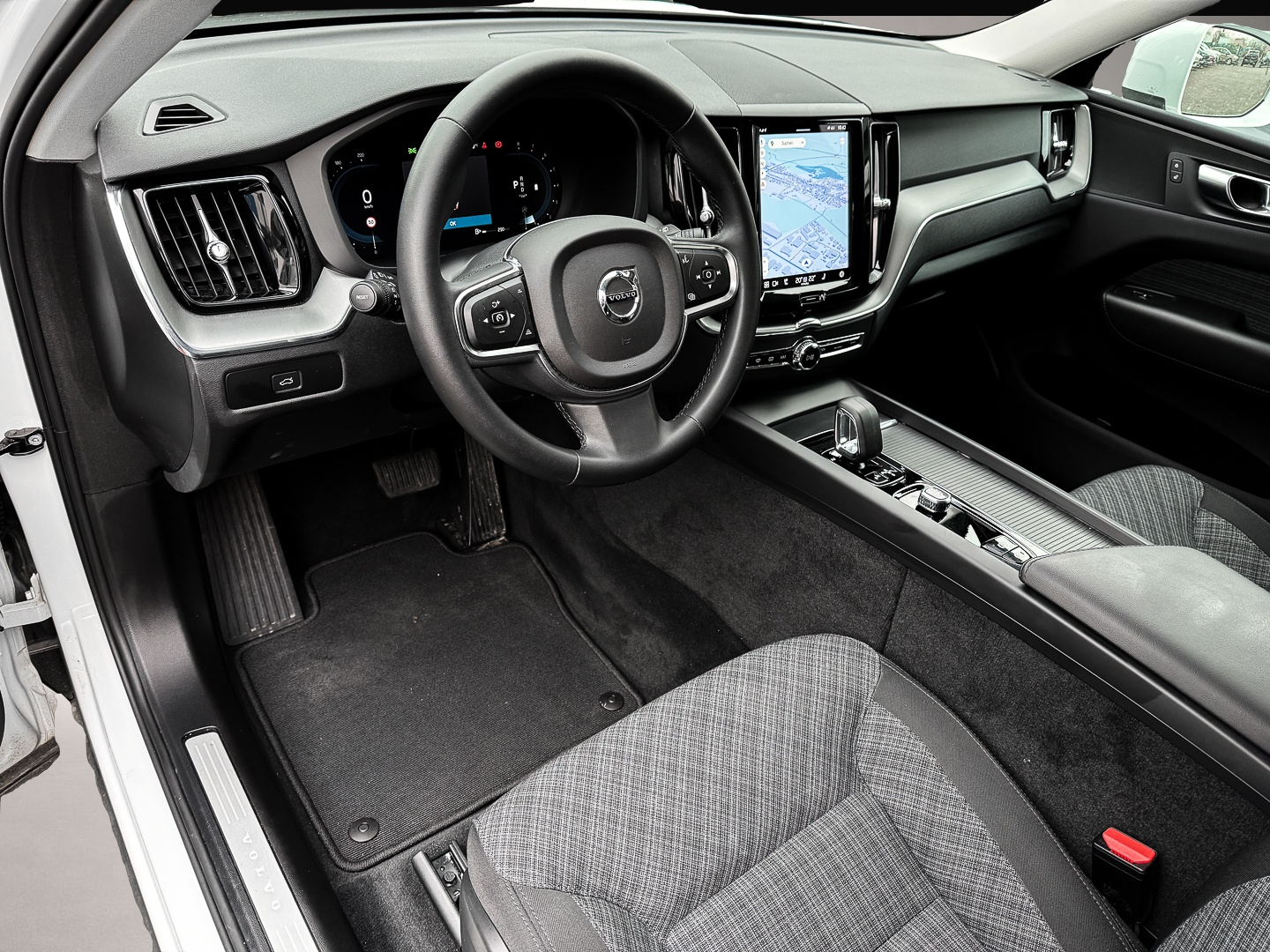 Volvo XC60 (01/2024, Benzin)