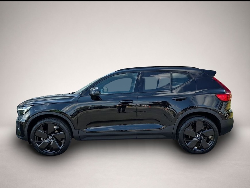 Volvo XC40 (06/2025, Benzin)