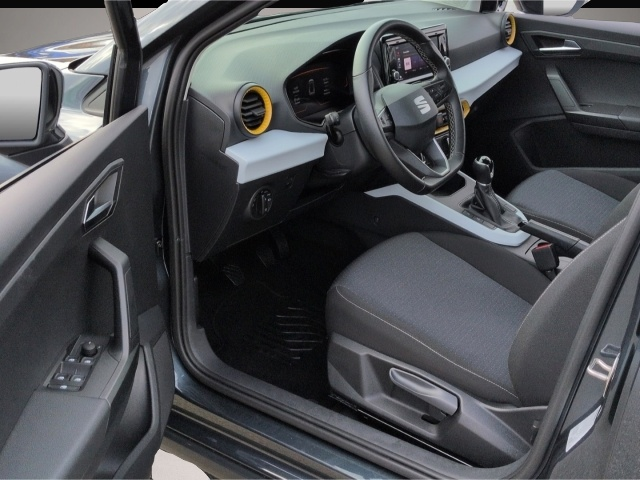 Seat Arona (12/2023, Benzin)