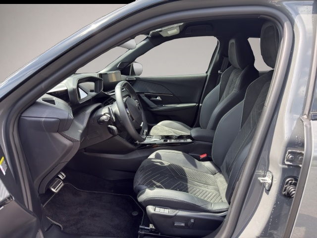 Peugeot 2008 (04/2024, Benzin)