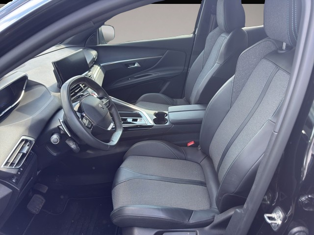 Peugeot 3008 (03/2024, Benzin)