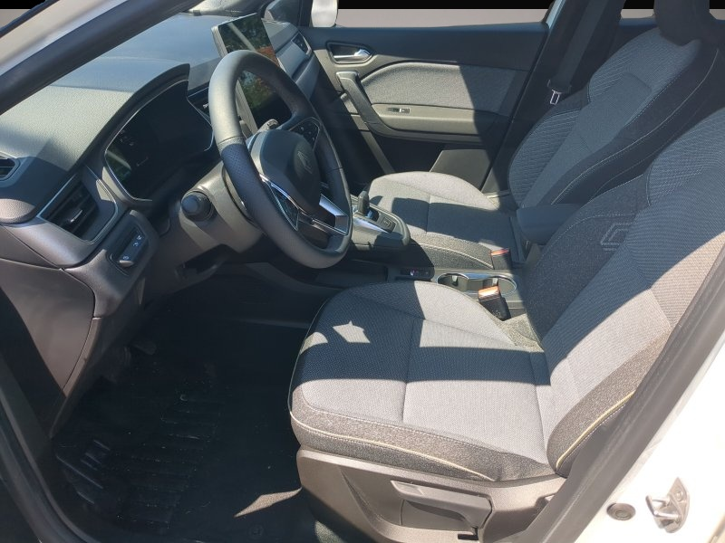 Renault Captur (10/2025, Benzin)