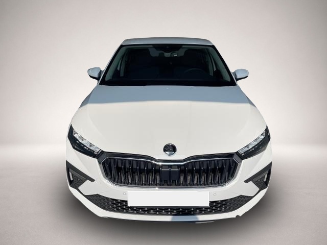 Skoda Scala (, Benzin)