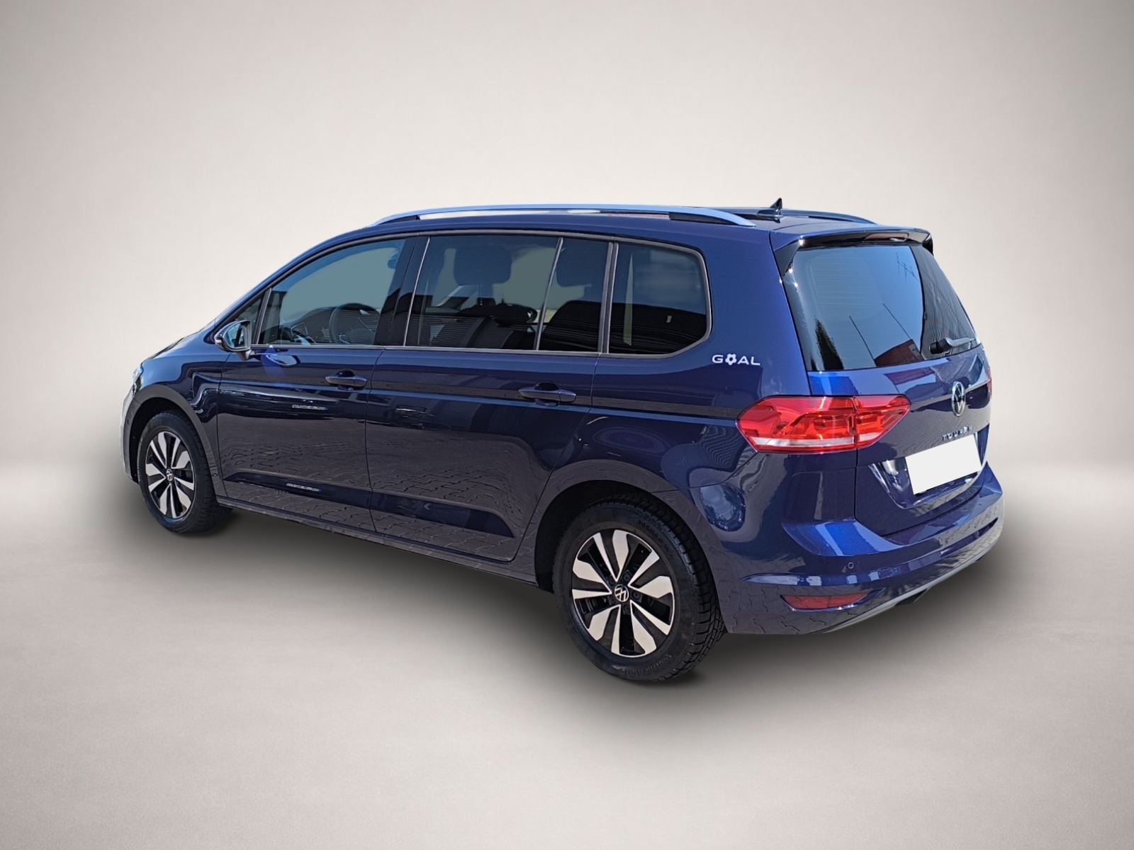 Volkswagen Touran (12/2025, Benzin)